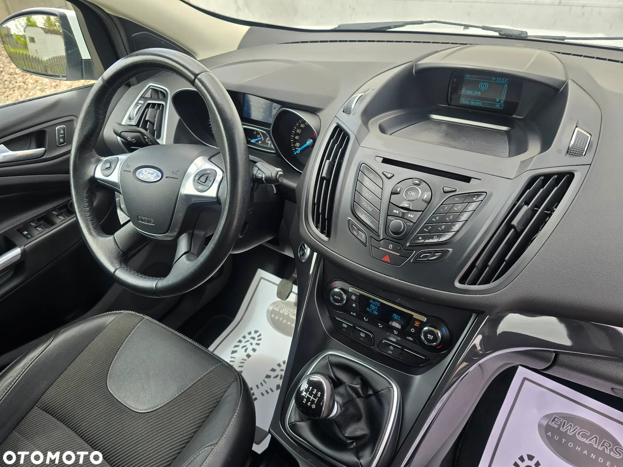 Ford Kuga 1.6 EcoBoost 2x4 Titanium - 14