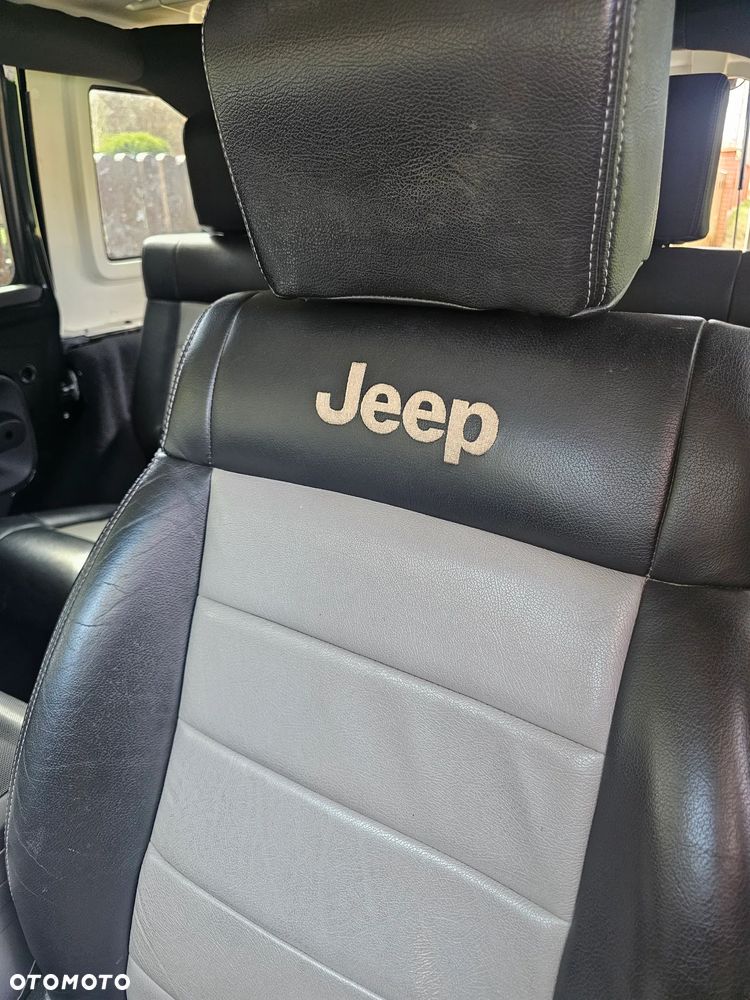 Jeep Wrangler Unlimited 2.8 CRD Sahara - 10