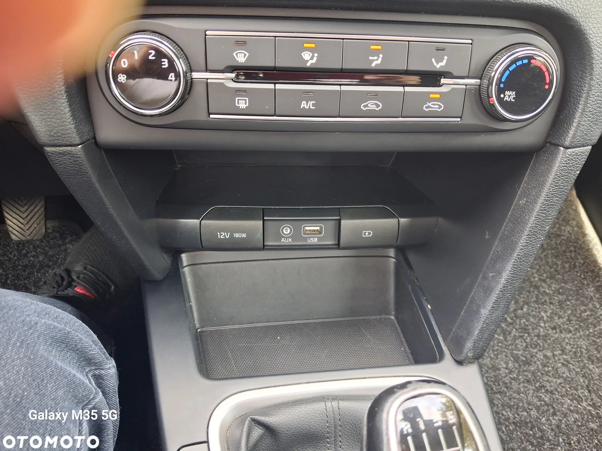 Kia Ceed - 14