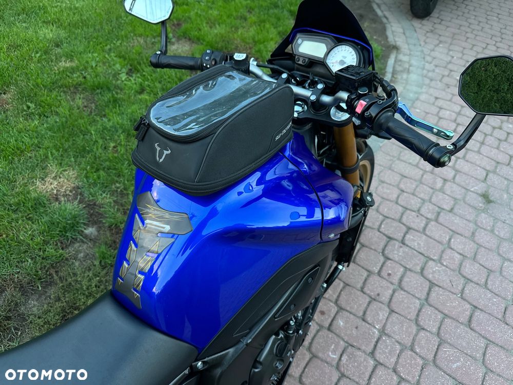 Yamaha FZ8 - 17