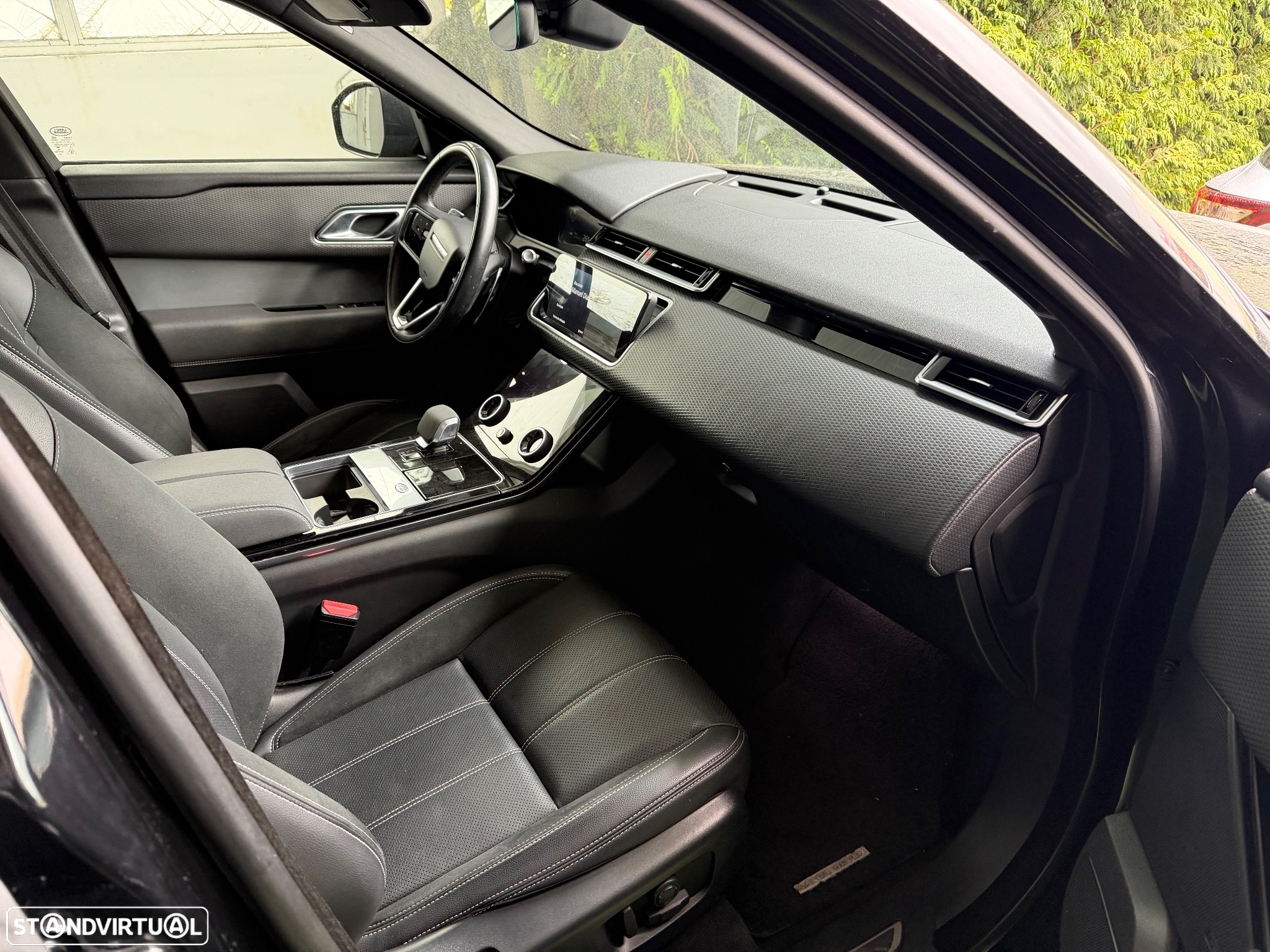 Land Rover Range Rover Velar 2.0 P400e AWD R-Dynamic SE - 11