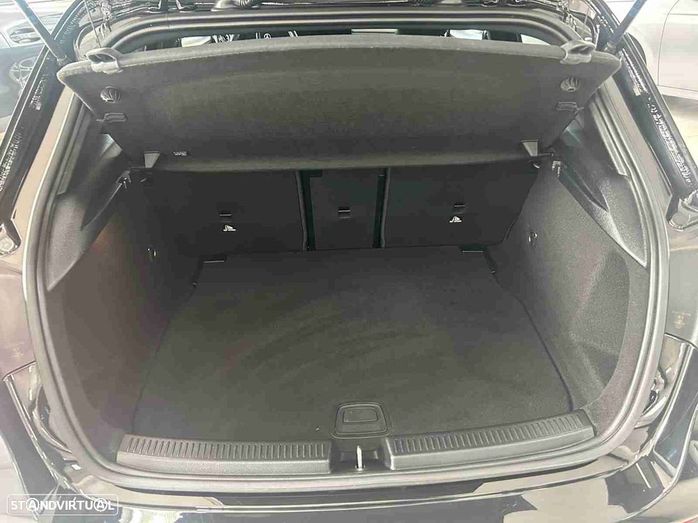 Mercedes-Benz A 200 - 18