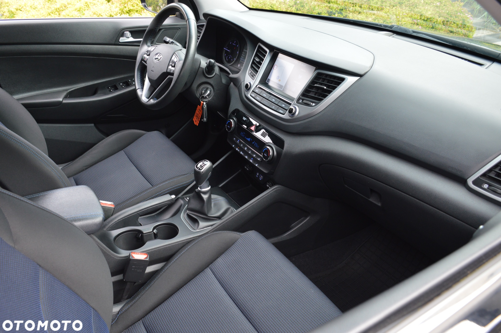 Hyundai Tucson blue 1.7 CRDi 2WD Advantage - 23