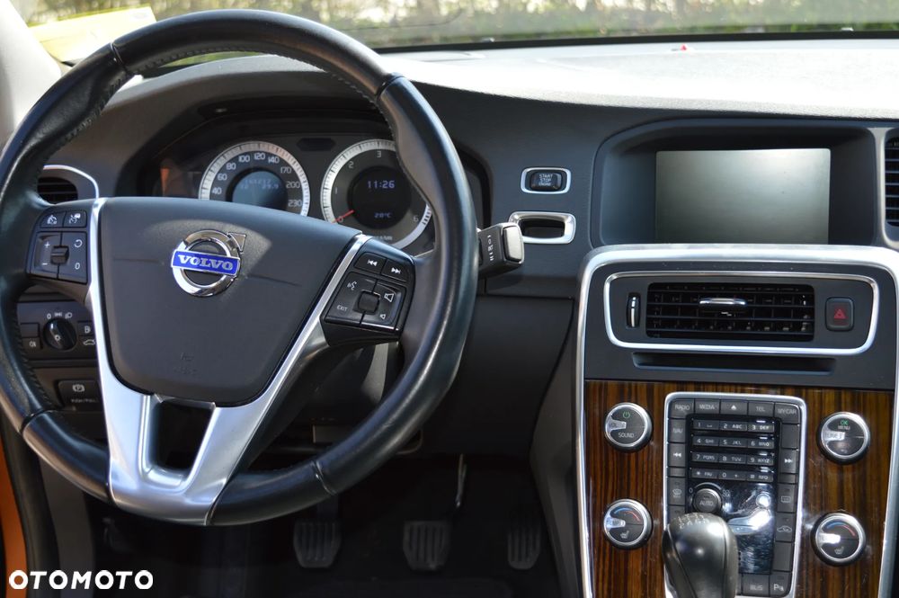 Volvo S60 D3 Momentum - 11