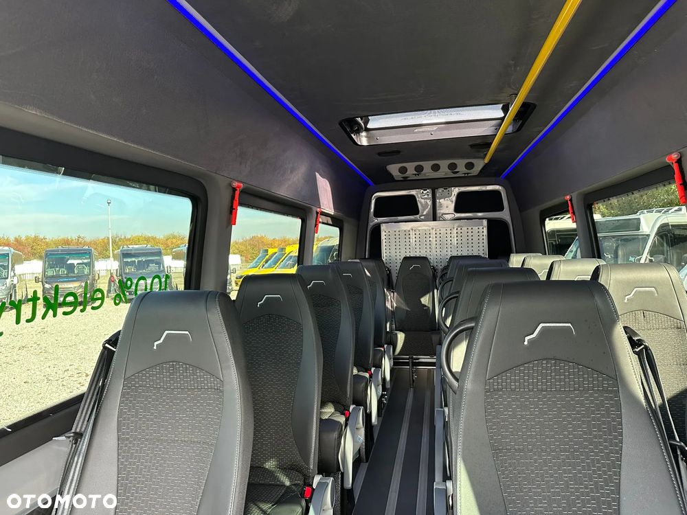 Mercedes-Benz eSprinter - 18