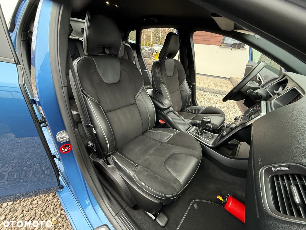 Volvo V40 D2 RDesign - 22
