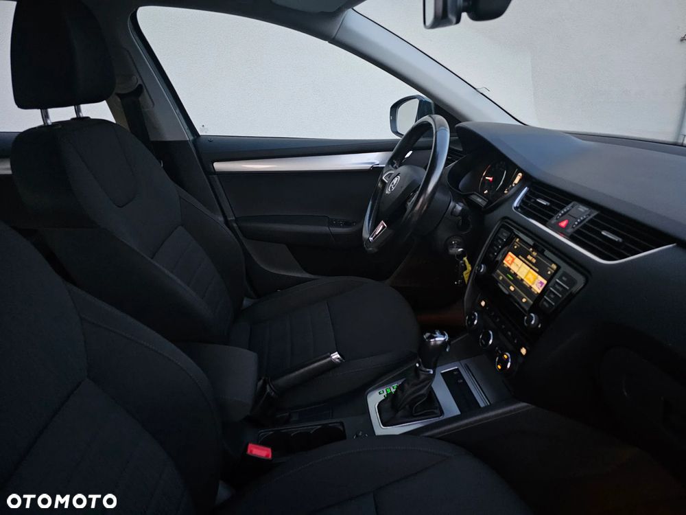 Skoda Octavia 2.0 TDI DSG Style - 12
