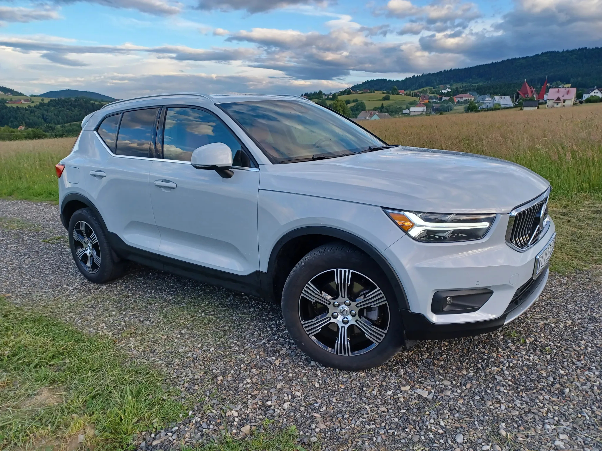 Volvo XC 40 B4 B AWD Geartronic Inscription - 4