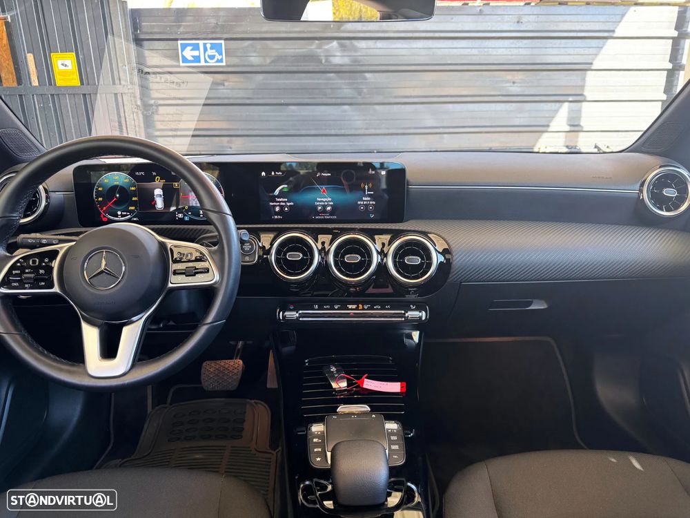 Mercedes-Benz CLA 180 d Shooting Brake 7G-DCT - 22