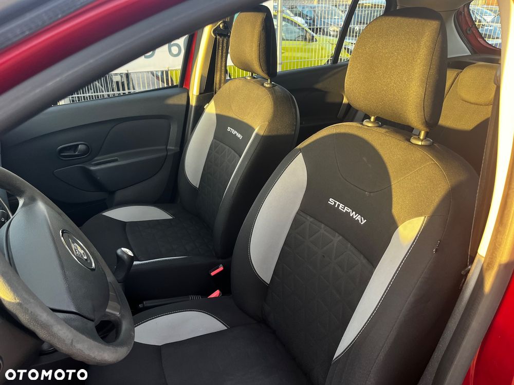 Dacia Sandero 0.9 TCe SL Celebration - 12