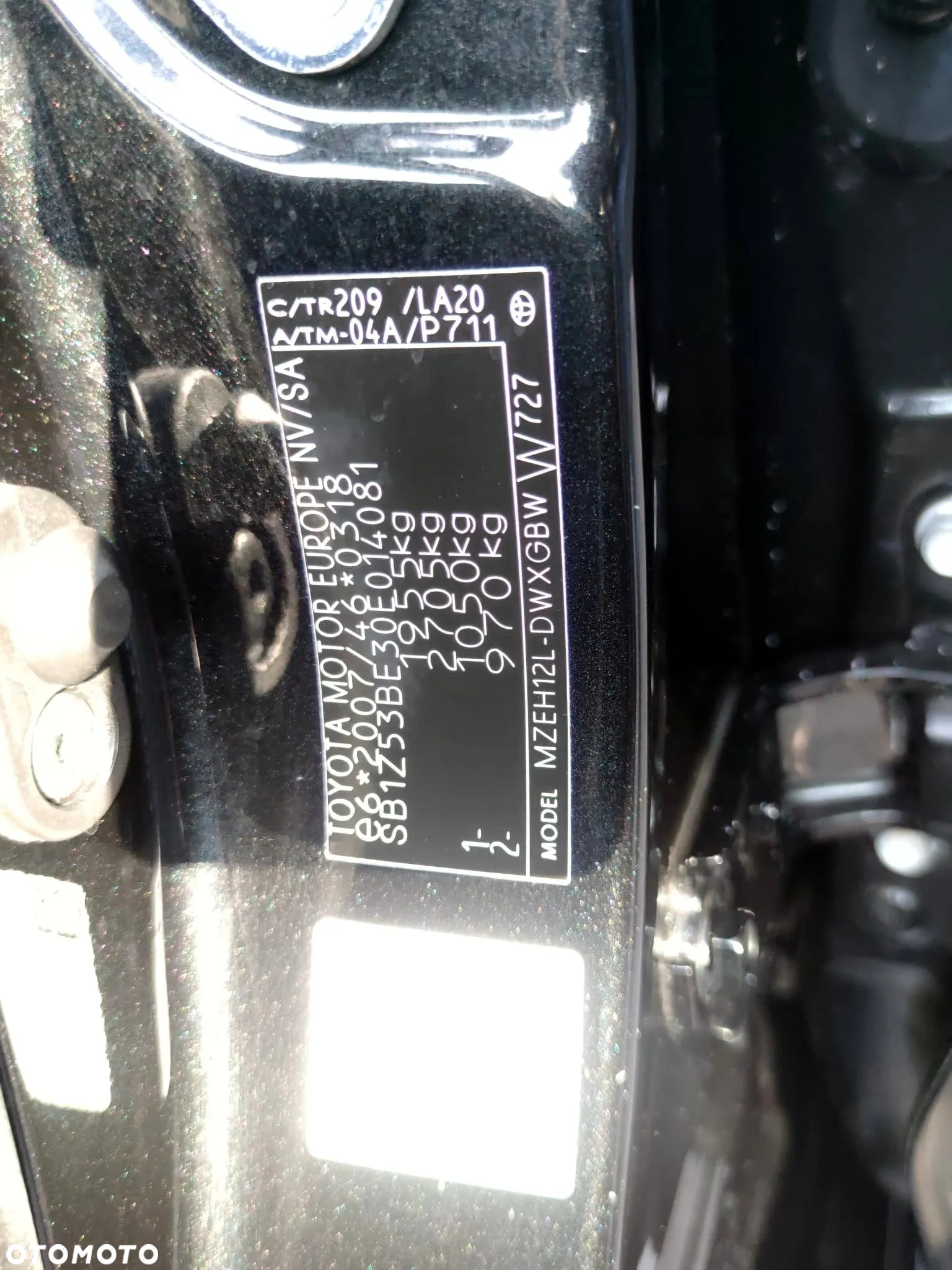 Toyota Corolla 2.0 Hybrid Executive - 26