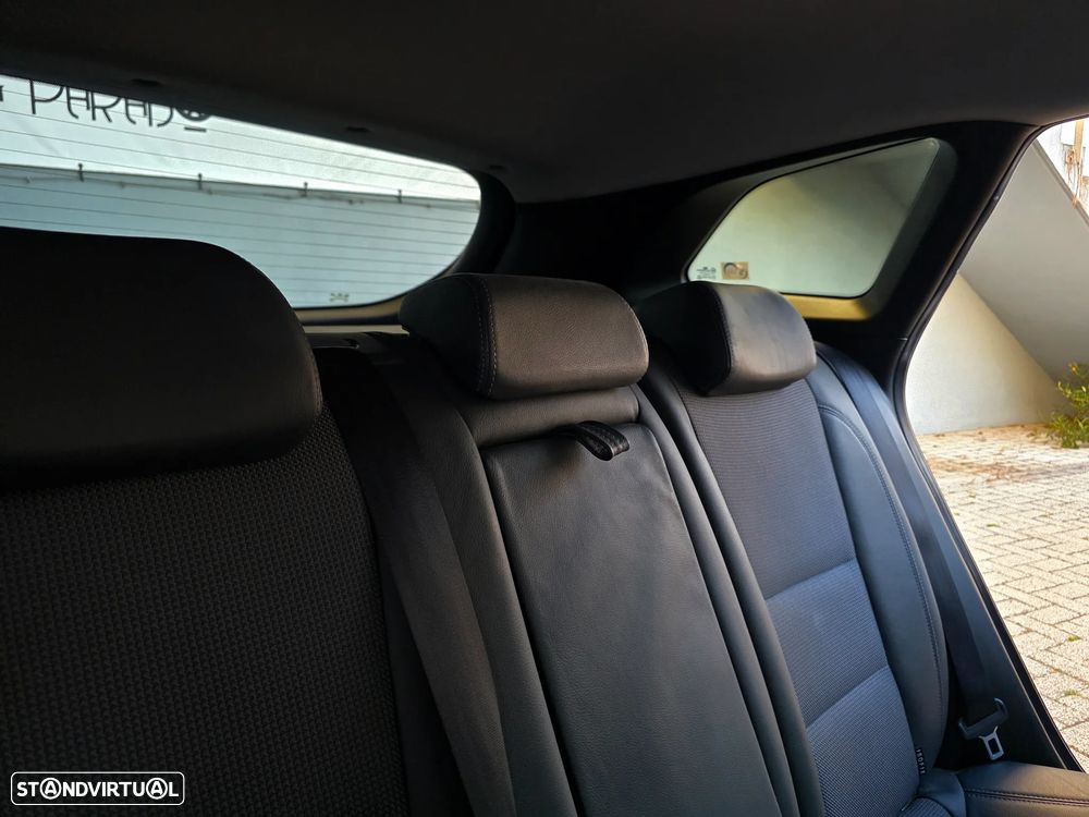 Hyundai i30 SW 1.6 CRDi Style J17 - 53