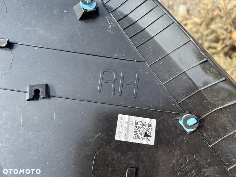 Nakładka błotnika słupka prawy tył Hyundai i20 II 87370-c8000 - 5