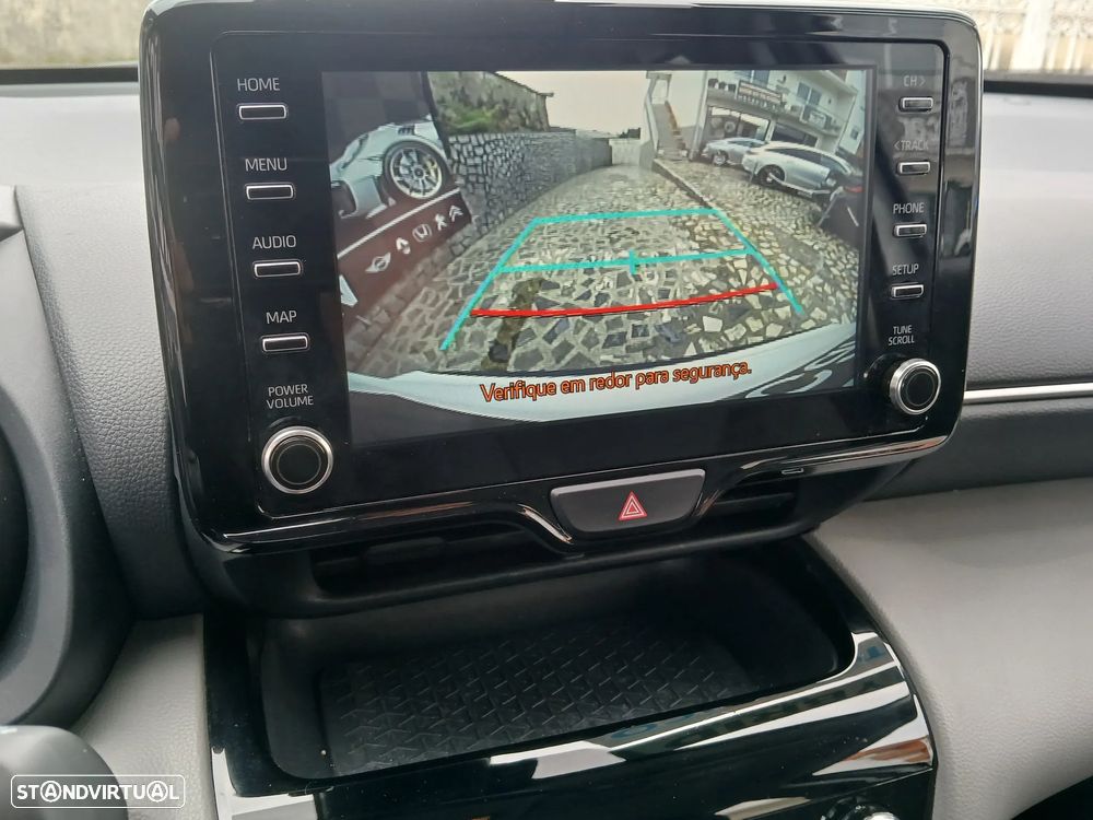 Toyota Yaris Cross 1.5 HDF Comfort Plus - 34