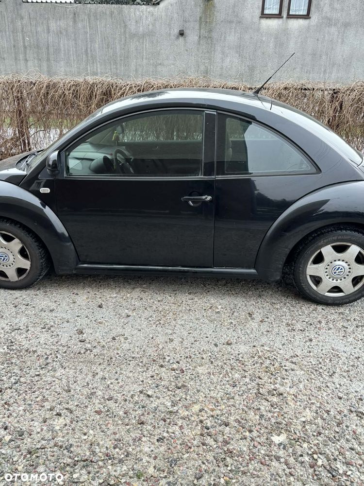 Volkswagen New Beetle - 8