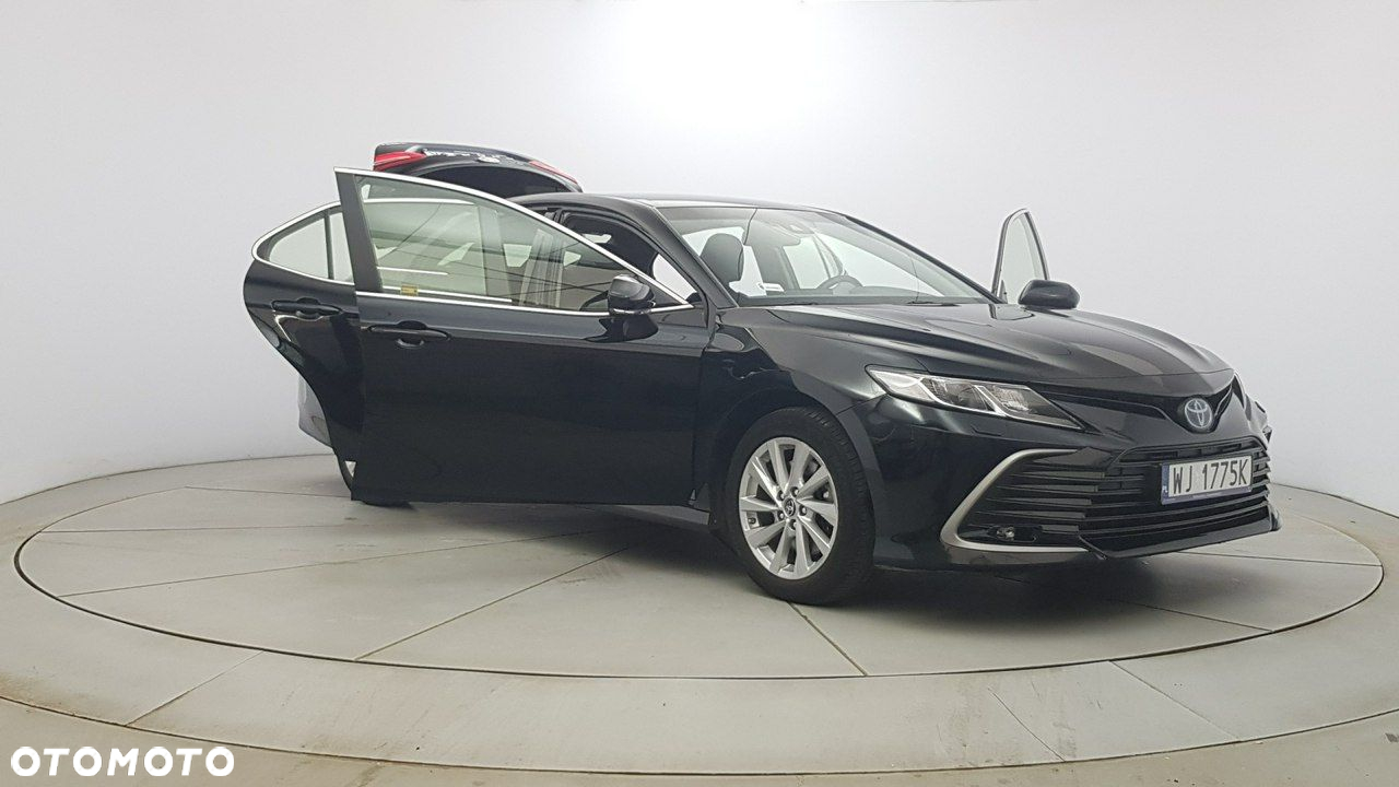 Toyota Camry - 9