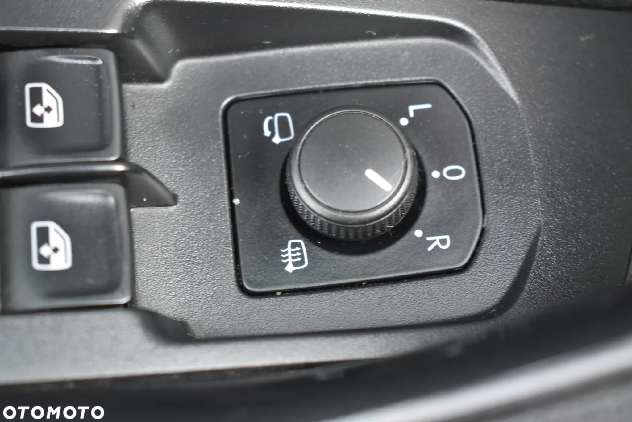 Skoda Karoq 1.5 TSI ACT 4x2 Ambition DSG - 19