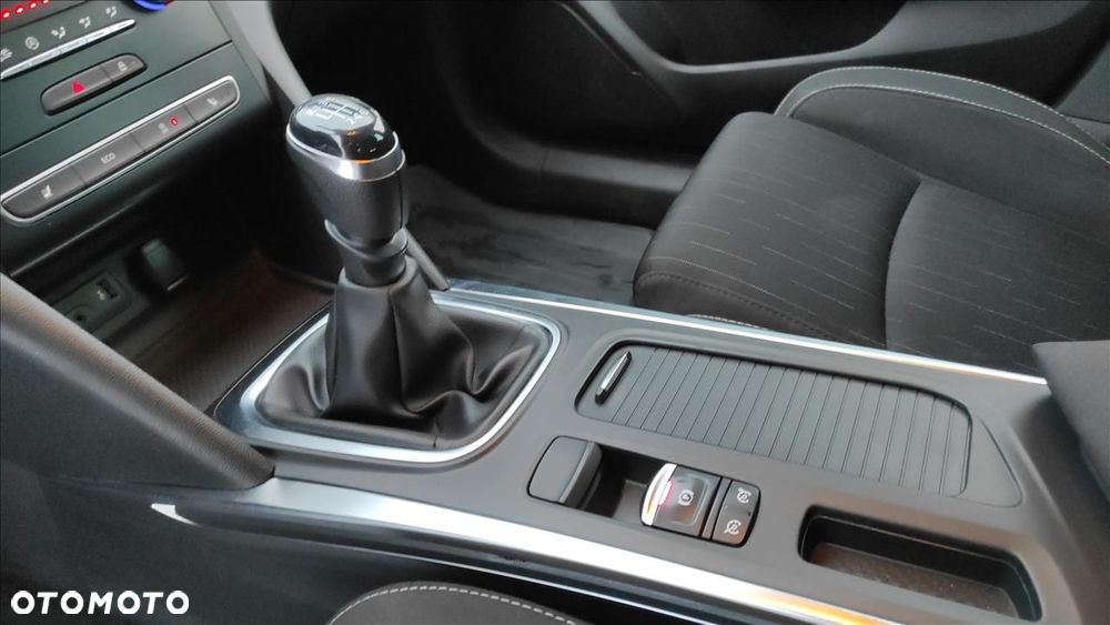 Renault Megane 1.5 Blue dCi Limited - 14