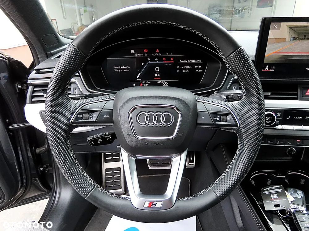 Audi A4 Avant 40 TDI quattro S tronic S line - 29