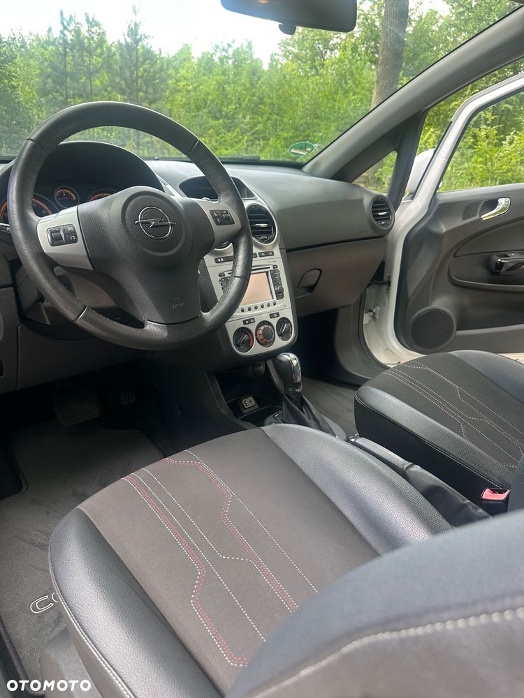 Opel Corsa 1.4 16V Automatik 150 Jahre - 33