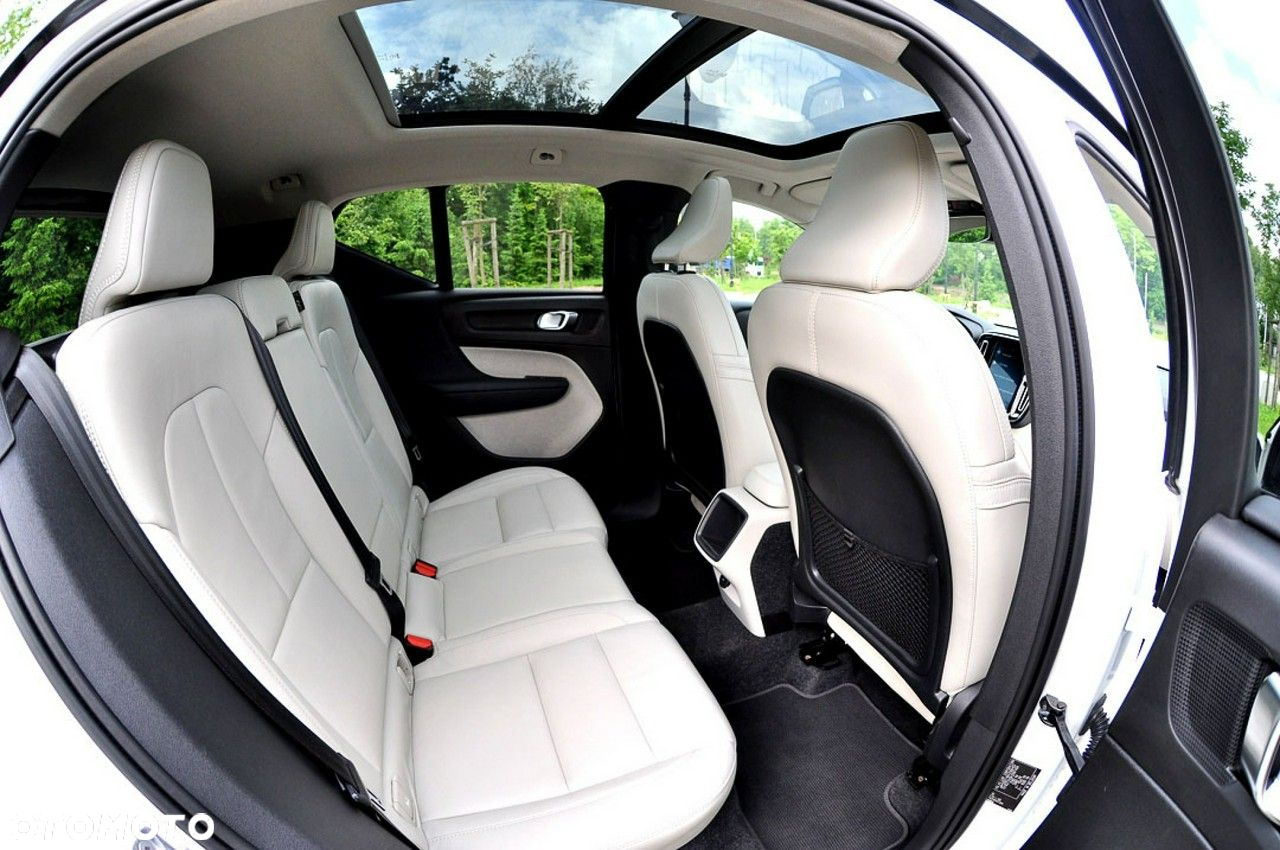 Volvo XC 40 D3 AWD Momentum - 9