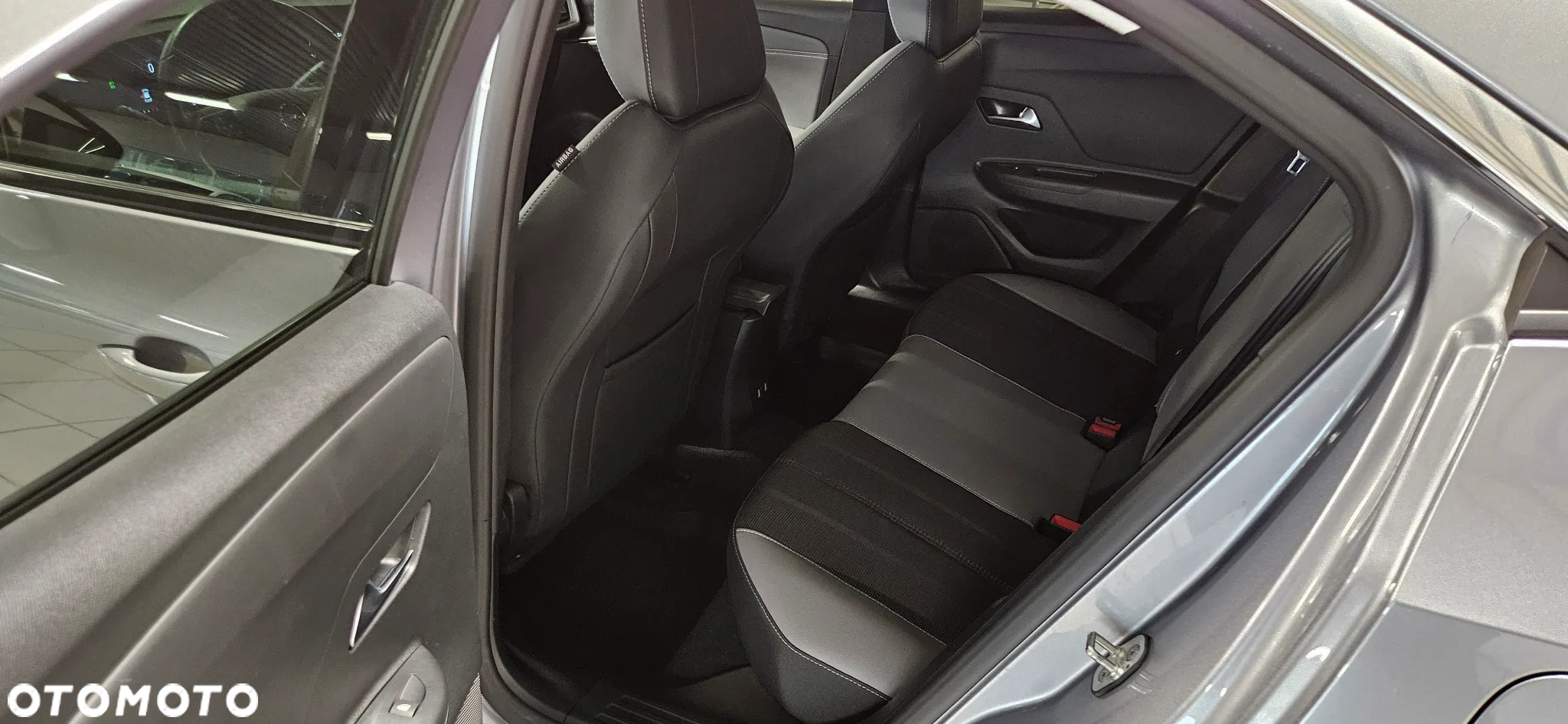 Opel Mokka 1.2 T Elegance S&S - 9