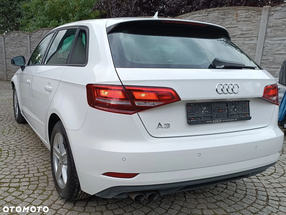 Audi A3 Sportback 2.0 TDI - 8