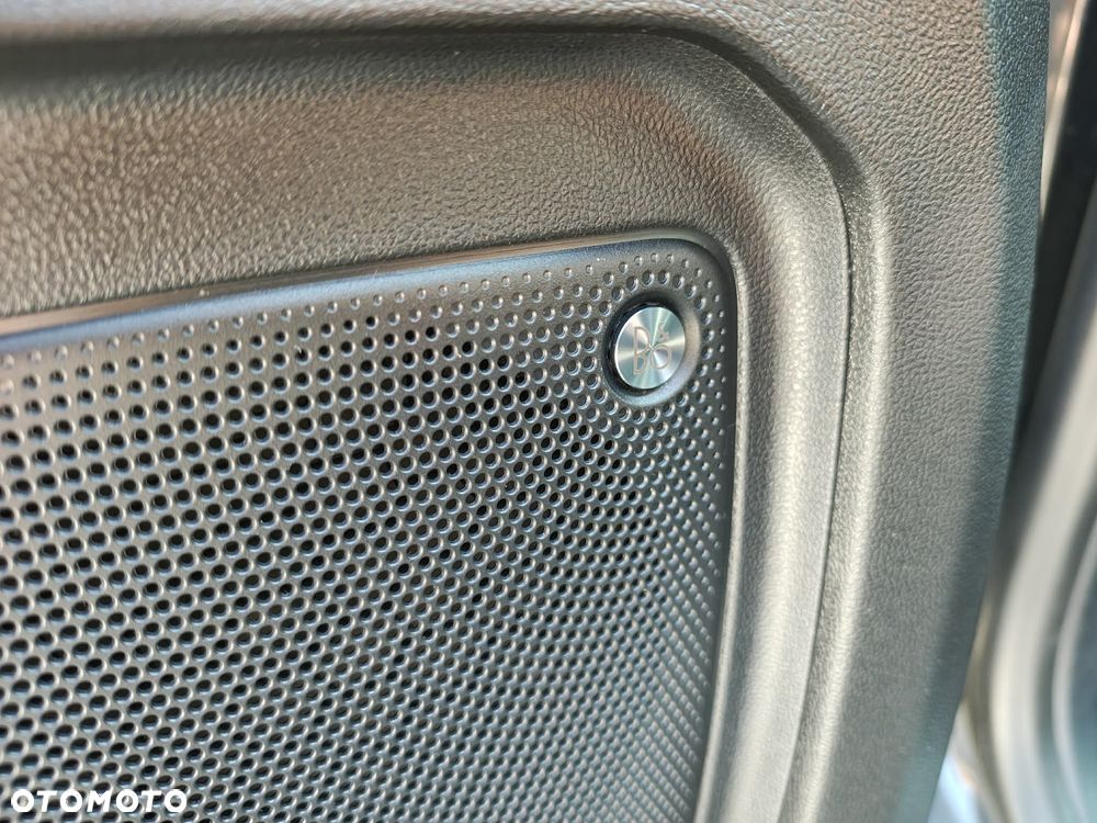 Ford Kuga 2.0 EcoBlue Hybrid ST-LINE - 30