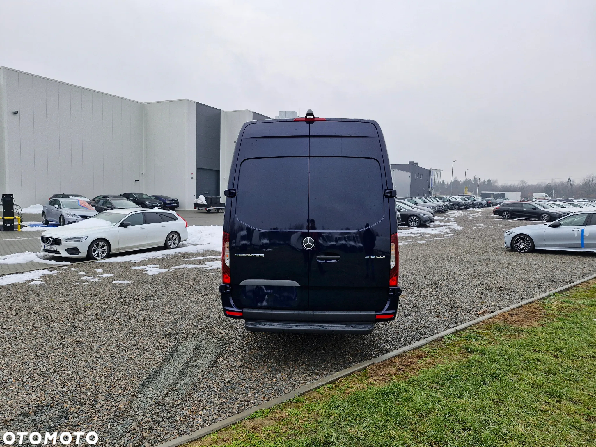 Mercedes-Benz Sprinter 319 - 6