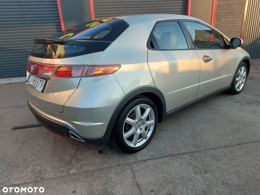 Honda Civic 1.8 Executive - 13