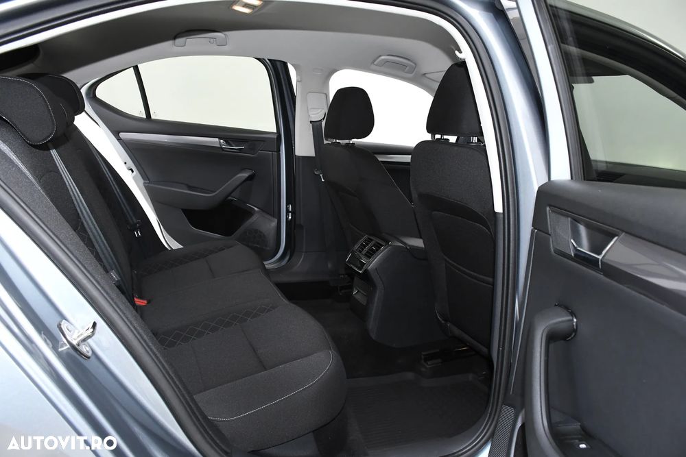 Skoda Superb 2.0 TDI DSG 4X4 Ambition - 13