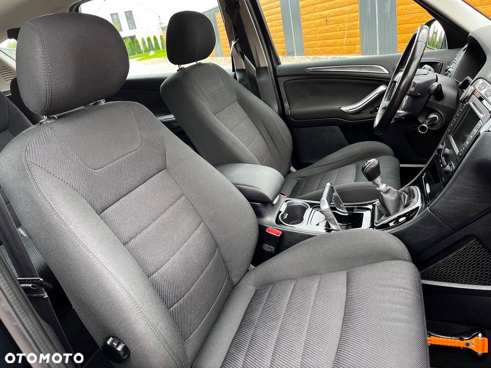 Ford S-Max 1.6 T Titanium - 28