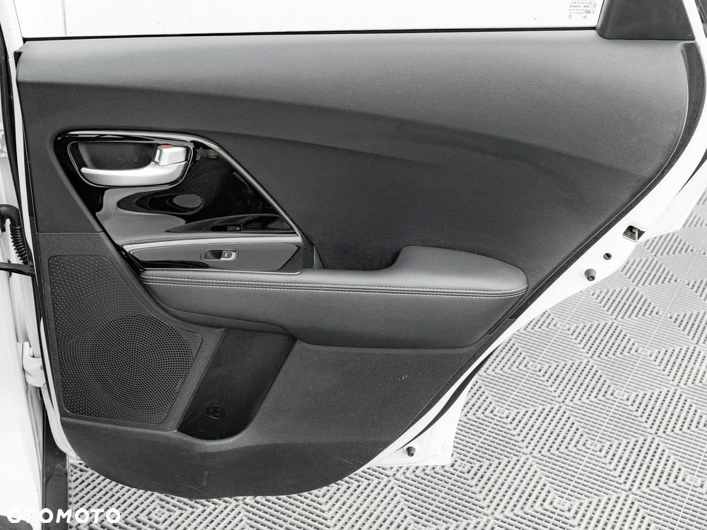 Kia Niro - 31