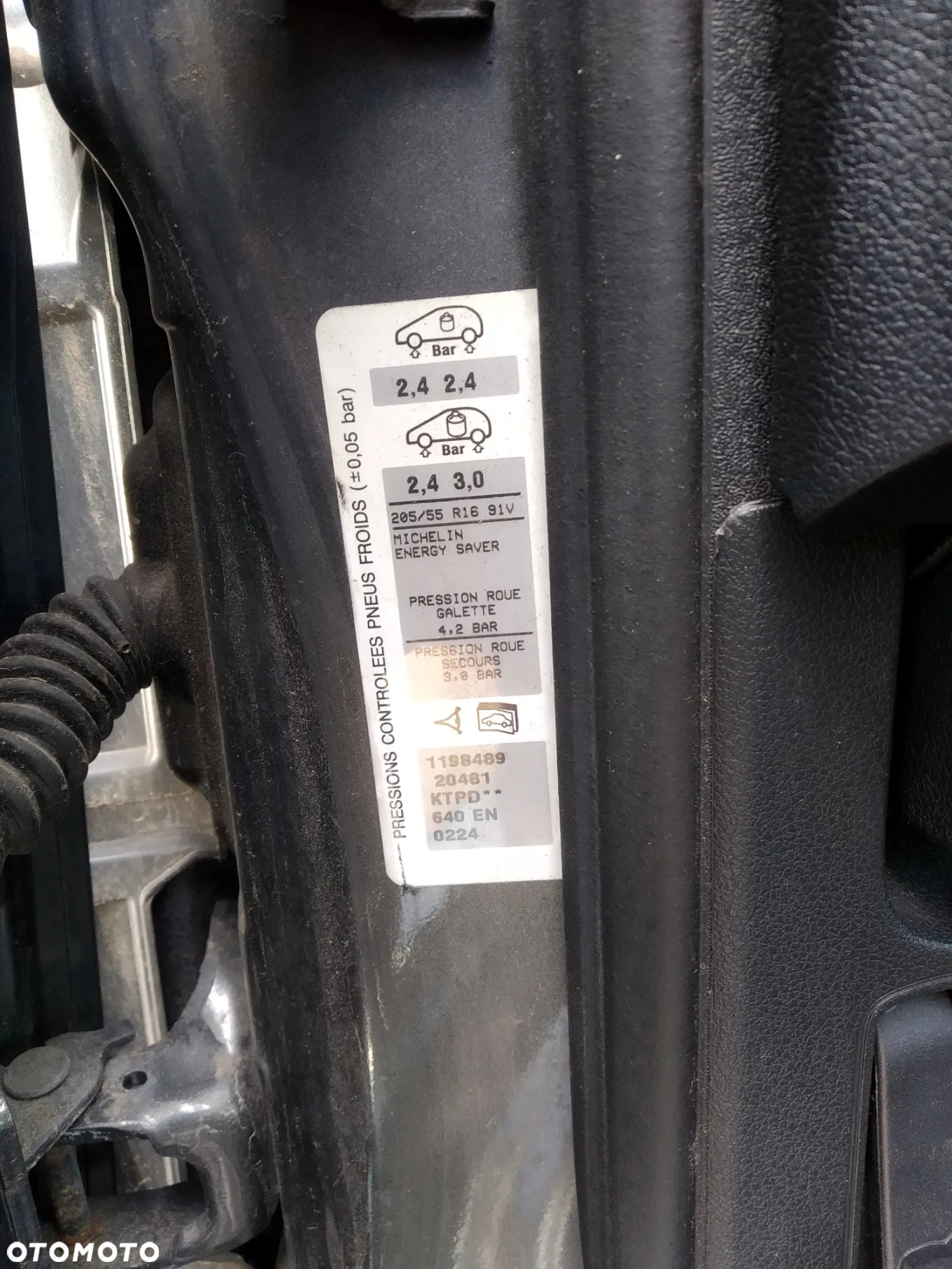 PEUGEOT 308 SW T7 07-11 1.6 HDI 9HZ - WTRYSKIWACZ WTRYSK - 31
