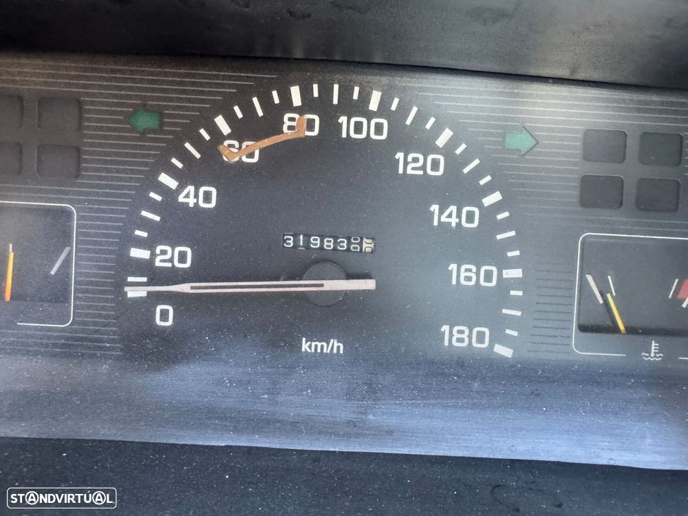 Mitsubishi L200 2.5 D - 9