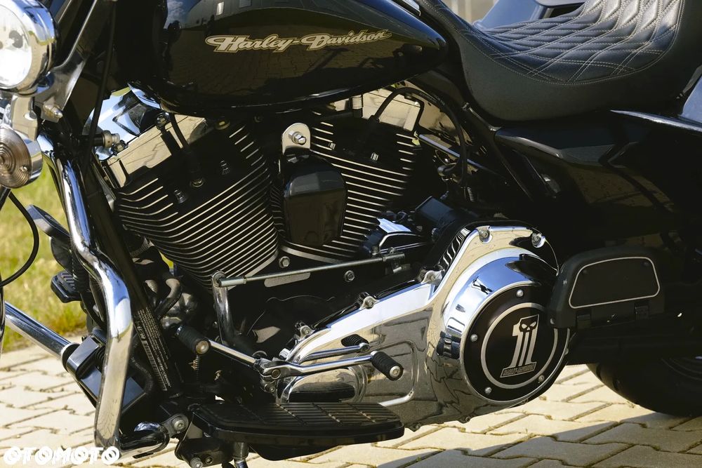 Harley-Davidson Touring Road King - 18
