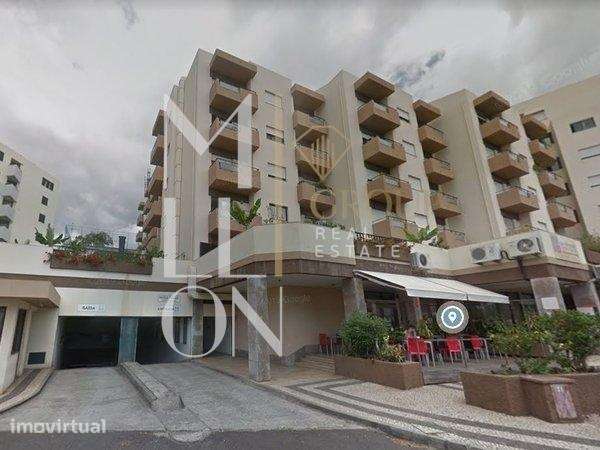 Estacionamentos à Venda – Edifício Elias Garcia, Centro do Funchal - Grande imagem: 2/3