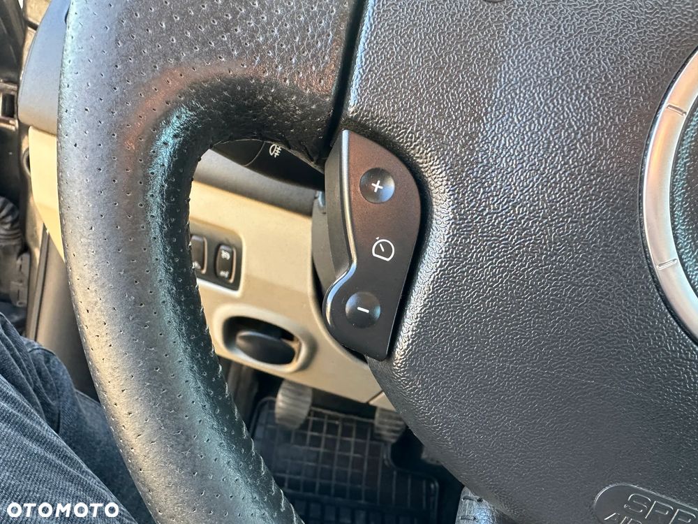 Renault Megane 1.6 Privilege - 22