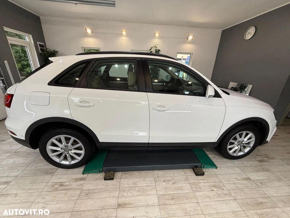 Audi Q3 2.0 TDI Quattro Stronic Design - 9