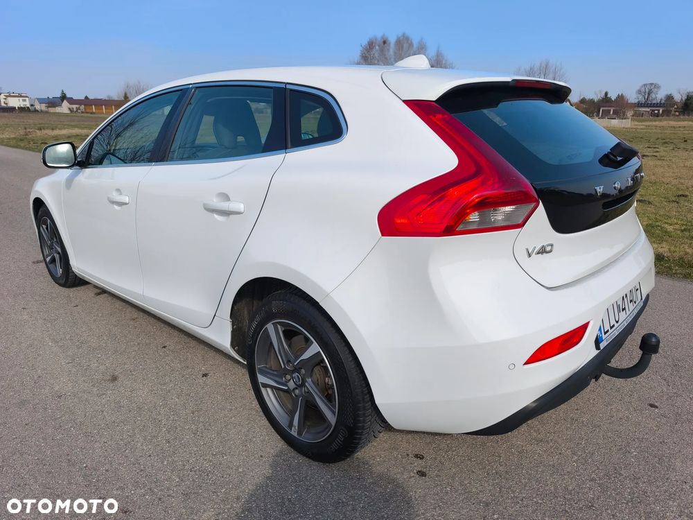Volvo V40 D2 Momentum - 6