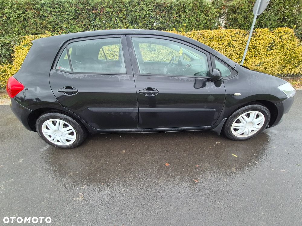 Toyota Auris 1.33 VVT-i Entry - 2