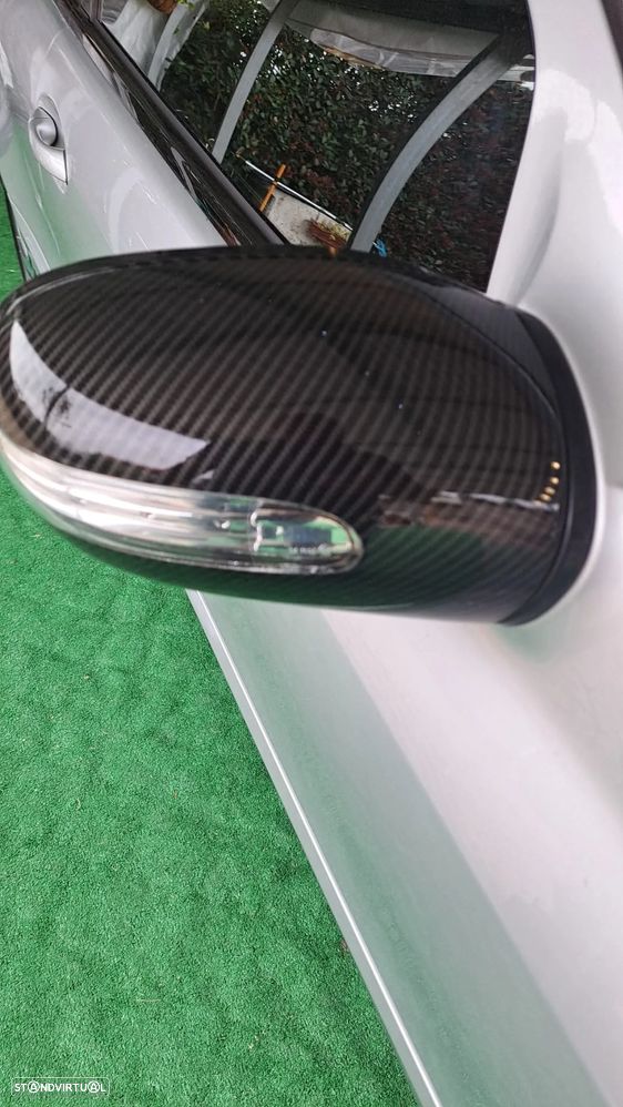 Mercedes-Benz 220 - 4