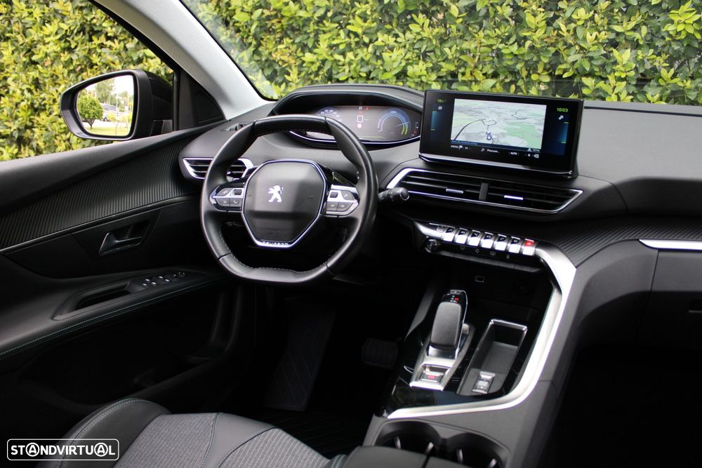 Peugeot 3008 1.6 Hybrid Allure e-EAT8 - 24