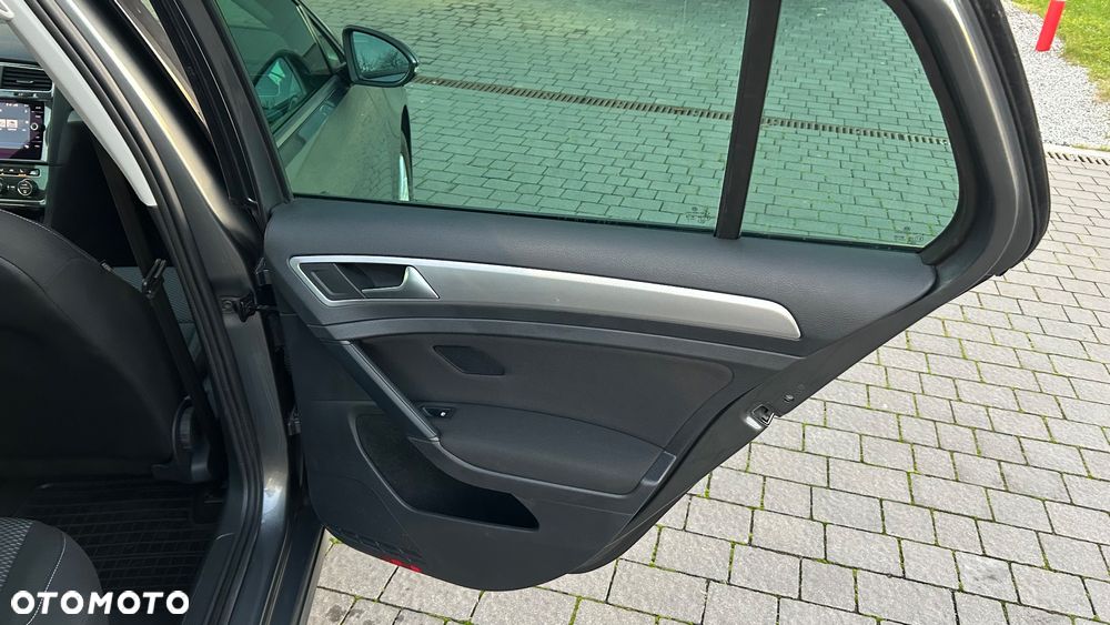 Volkswagen Golf 1.0 TSI (BlueMotion Technology) DSG Comfortline - 30