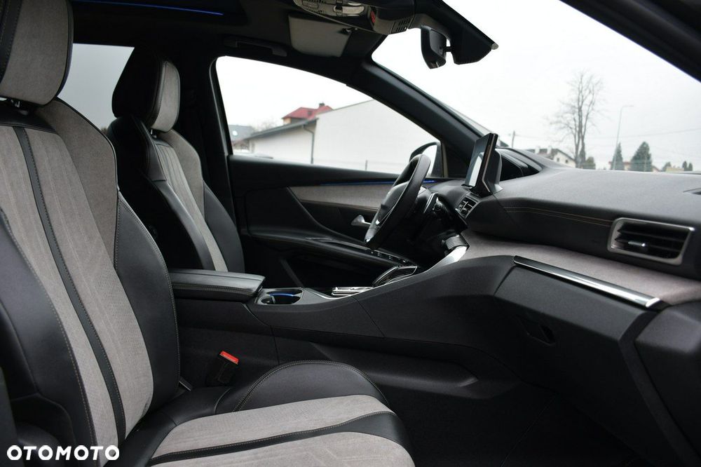 Peugeot 3008 1.6 PureTech HYbrid GT Line S&S EAT8 - 15