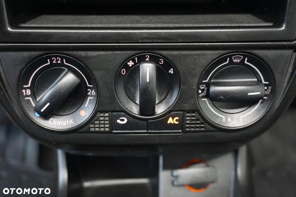 Volkswagen Fox 1.2 Style - 30