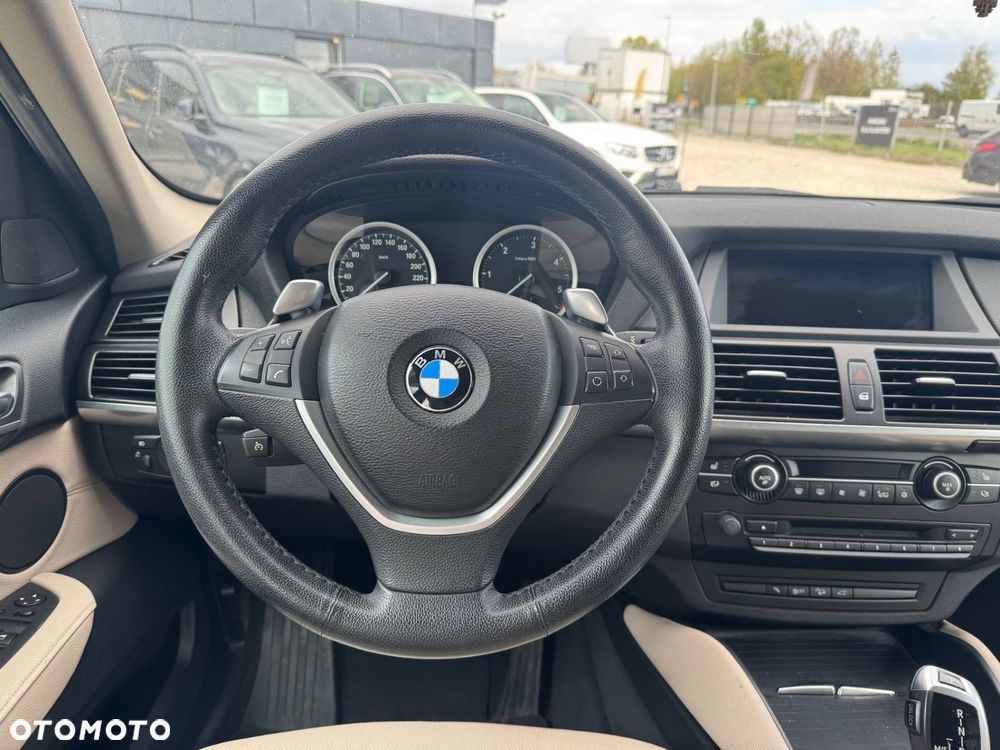 BMW X6 xDrive40d - 13