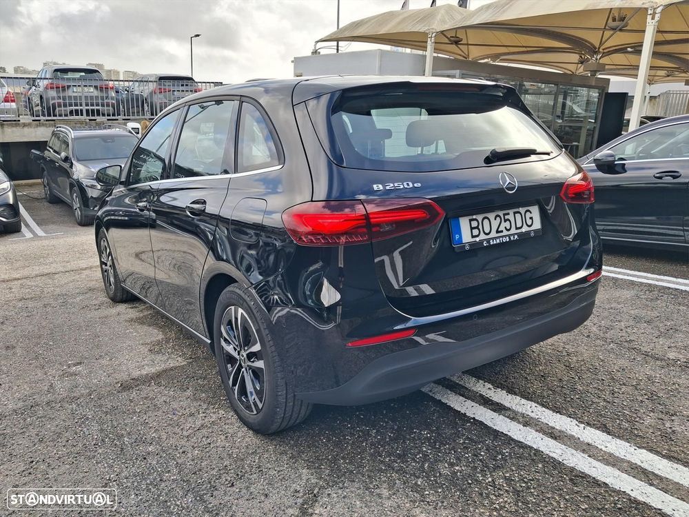 Mercedes-Benz B 250 - 7