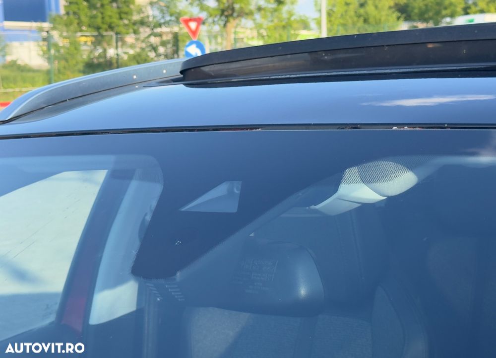 Peugeot 3008 1.2 PureTech Turbo S&S EAT8 Allure - 4