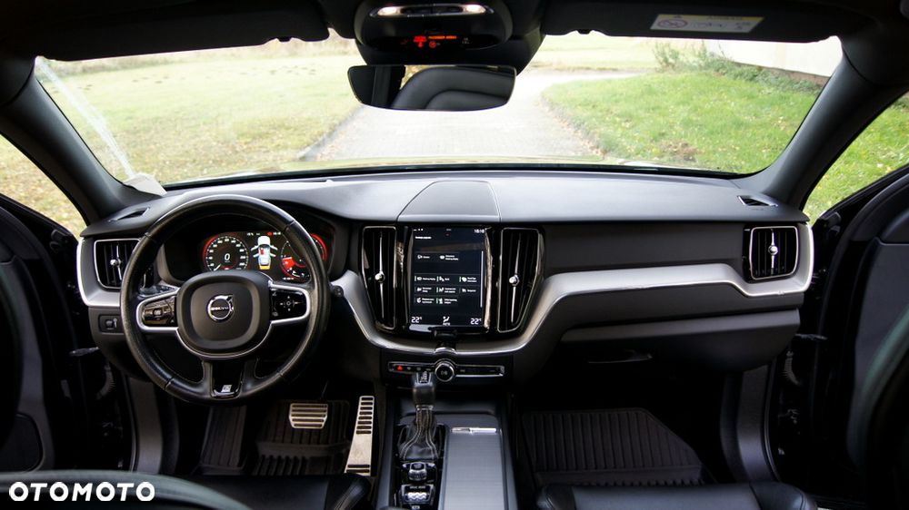 Volvo XC 60 D4 R-Design - 30